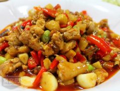 土鸡怎么炒好吃又营养(土鸡怎么炒)